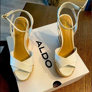 Beautiful Platform Wedges with gold braid